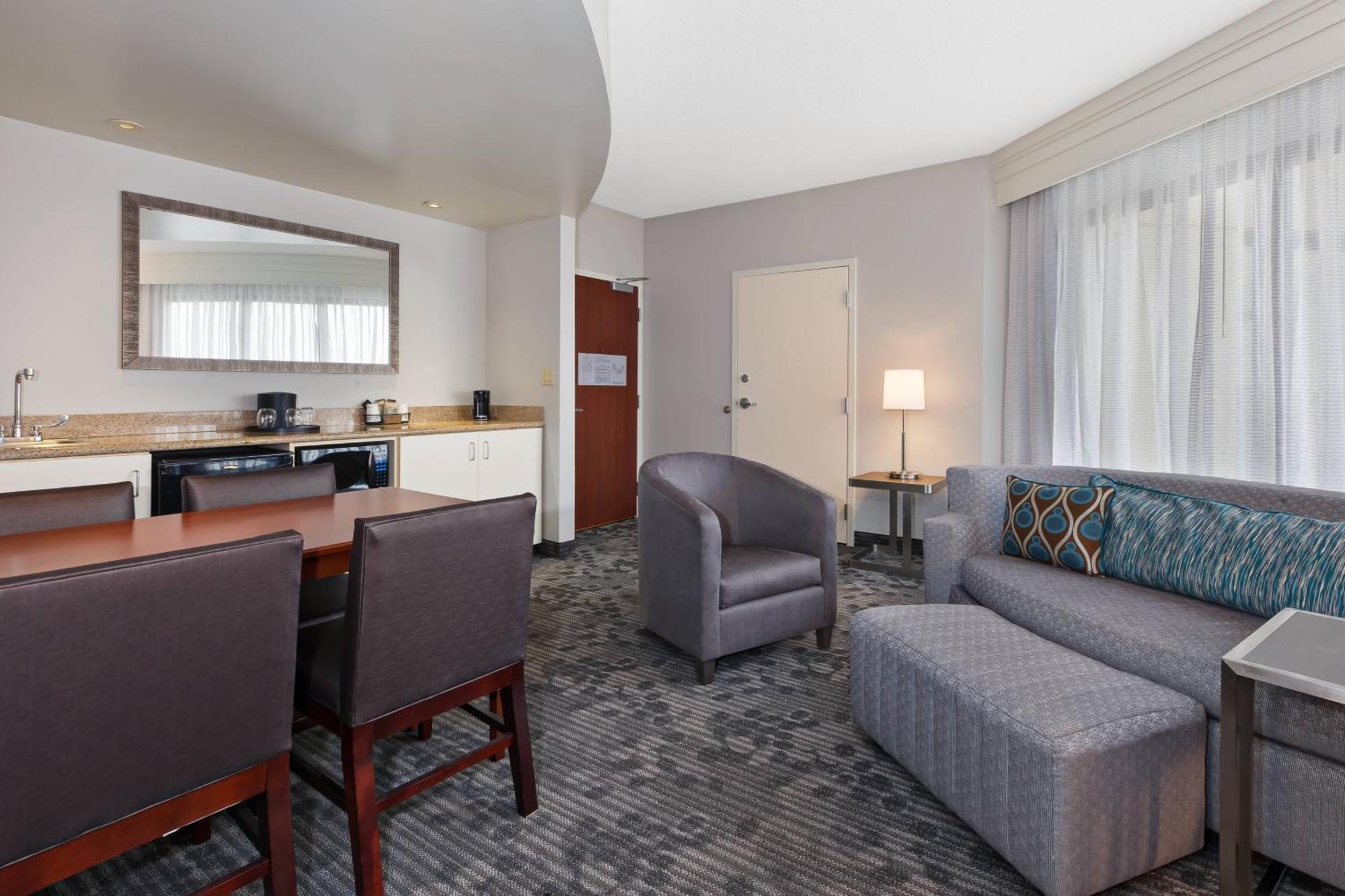 Courtyard By Marriott Oklahoma City Downtown מראה חיצוני תמונה